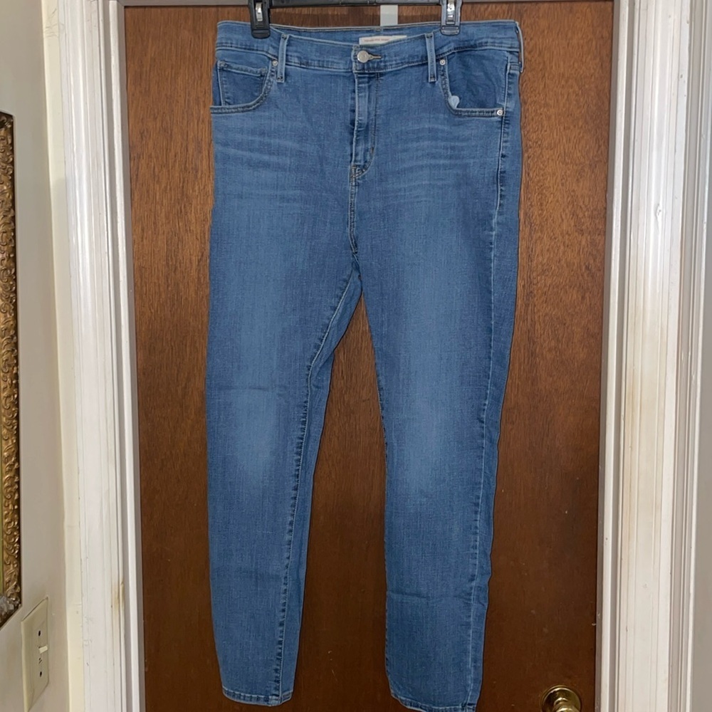 Levi’s 721 High Rise Skinny​